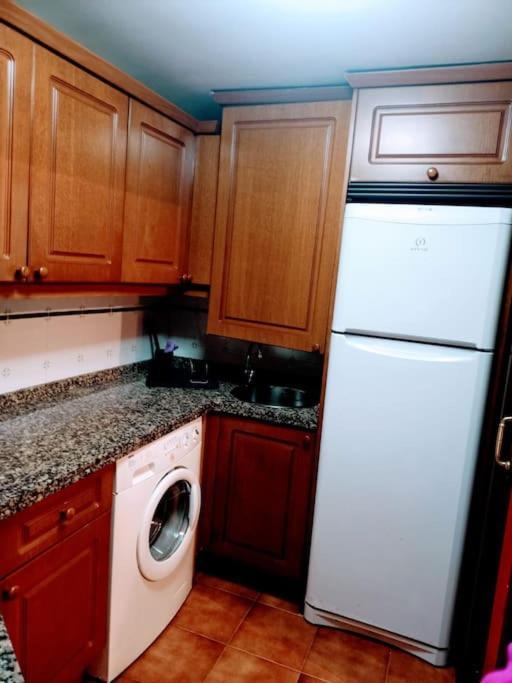 Apartamento Entre Estaciones Διαμέρισμα Οβιέδο Εξωτερικό φωτογραφία